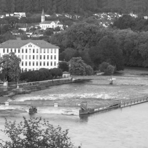 Die Reuss mit Spinnerei, Brücke und Stauwehr